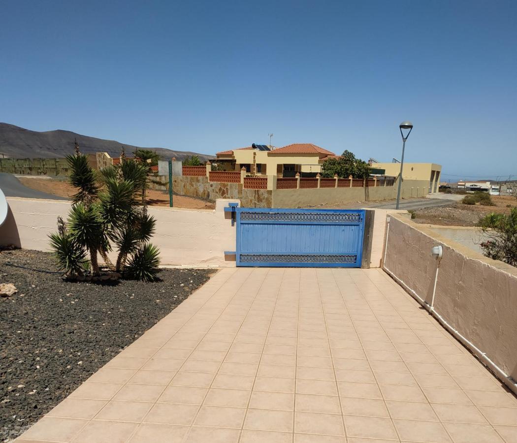 Villa Casa Del Sol 3 Bedroom Villa With Private Solar Covered 12M X 6M Pool Minimum Stay 7 Nights Chromecast And Wifi Throughout The Property Triquivijate Kültér fotó